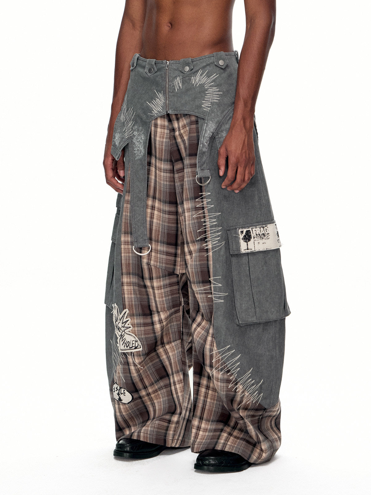 DETACHABLE WAIST SASH WEB TAG PLAID CARGO PANTS Secondary image