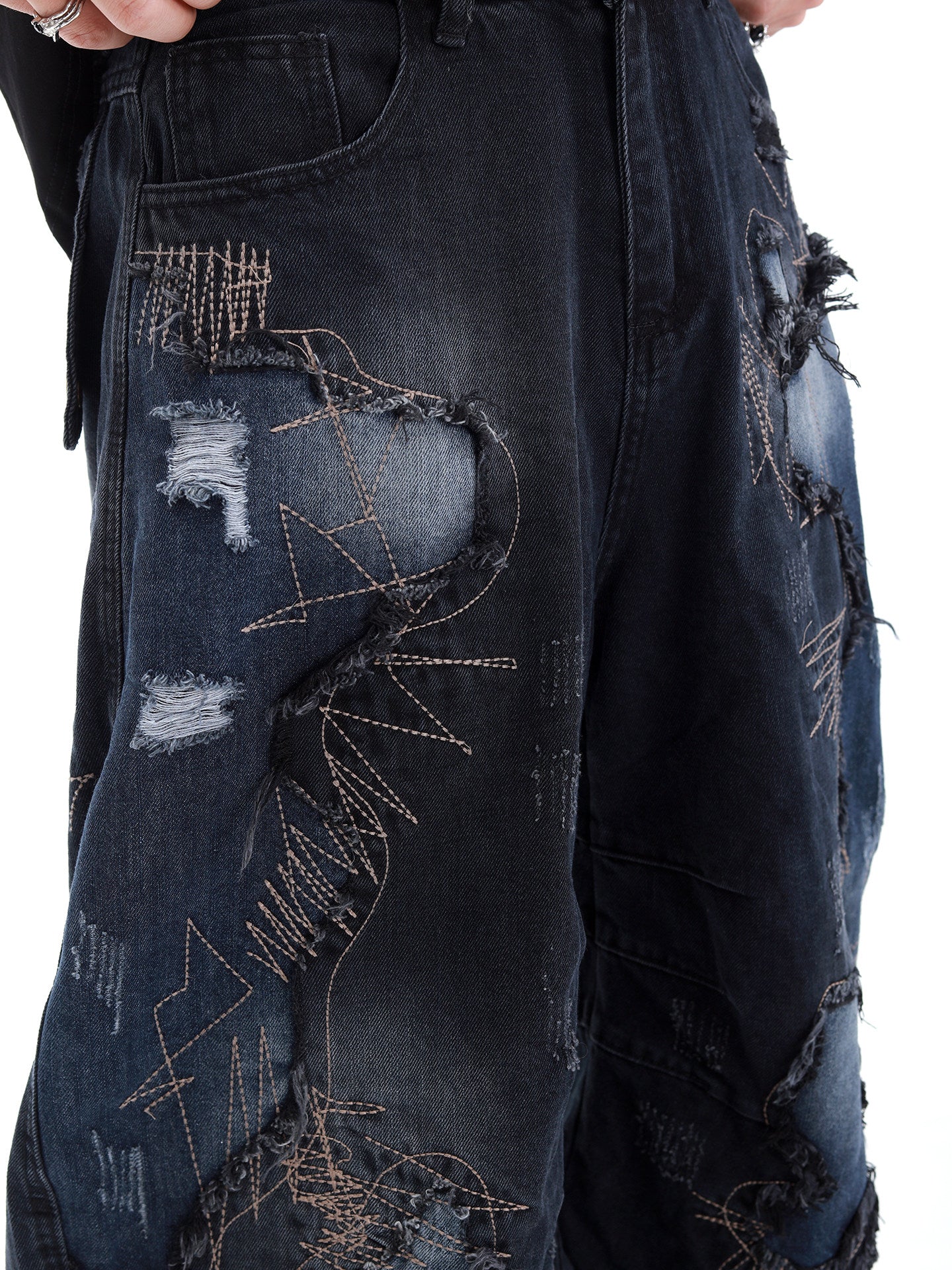 LOOSE-FIT DISTRESSED PATCHWORK CROPPED JEANS