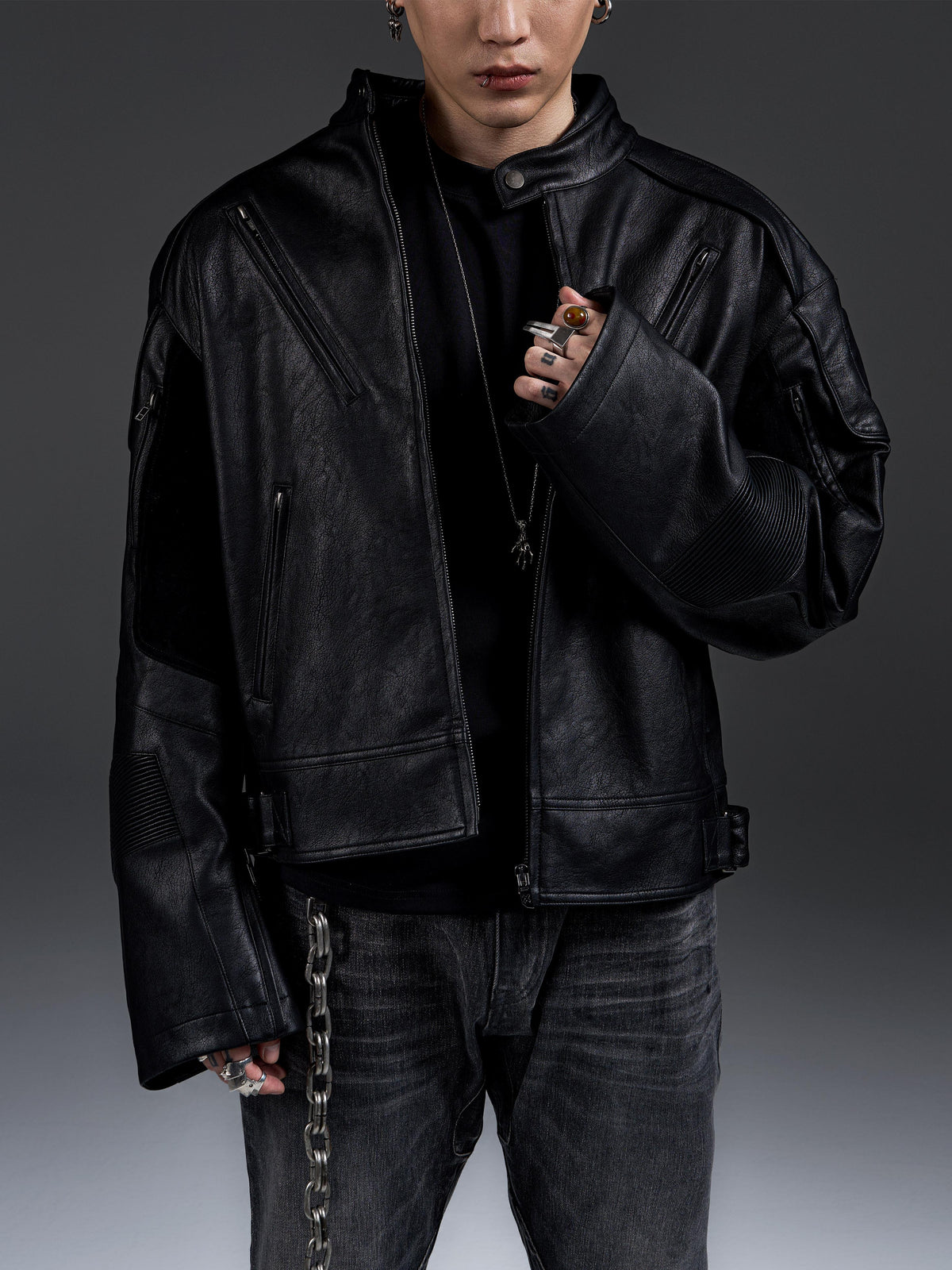 HEAVYWEIGHT ZIPPER OVERSIZED PADDED‑SHOULDER MOTOR LEATHER JACKET