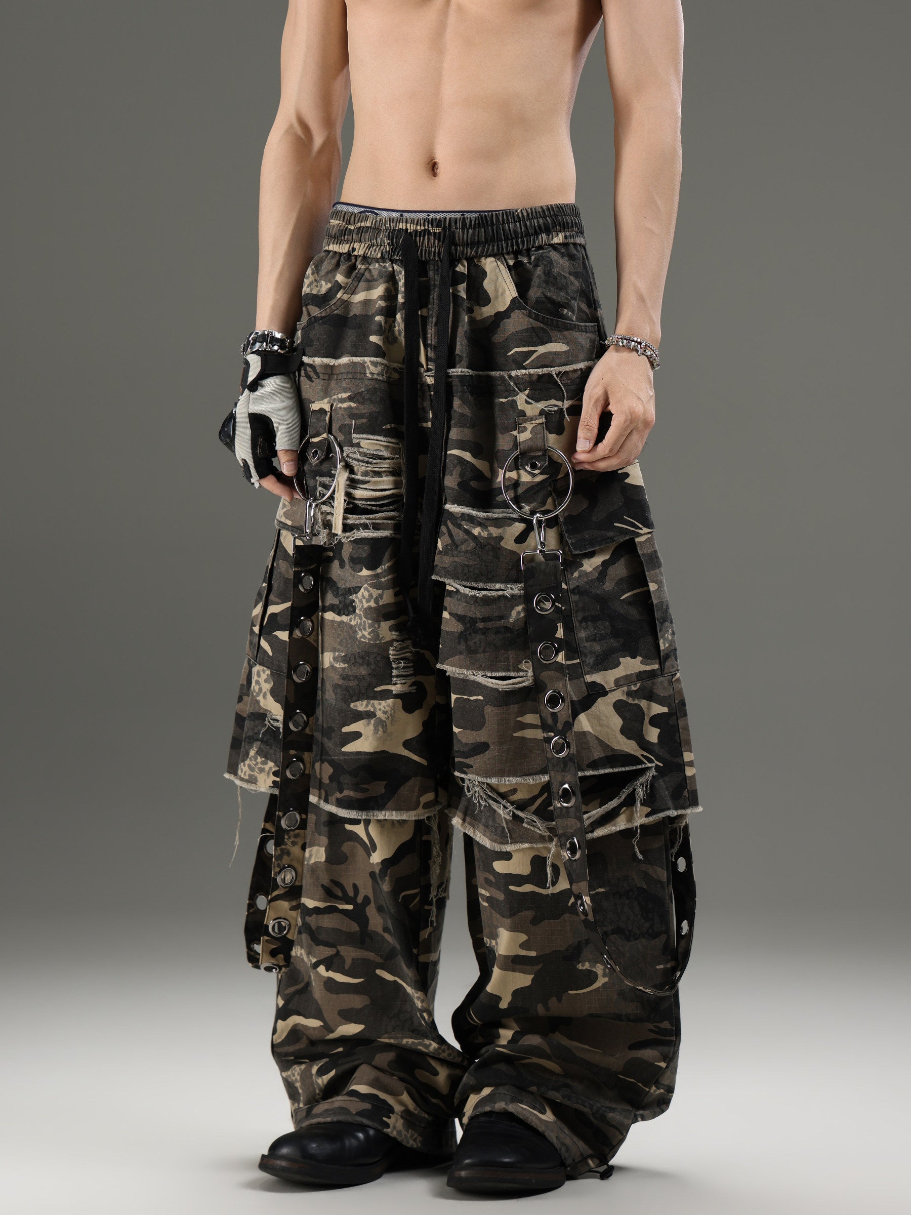 CAMOUFLAGE WIDE-LEG FAUX LAYERED DISTRESSED CARGO PANTS