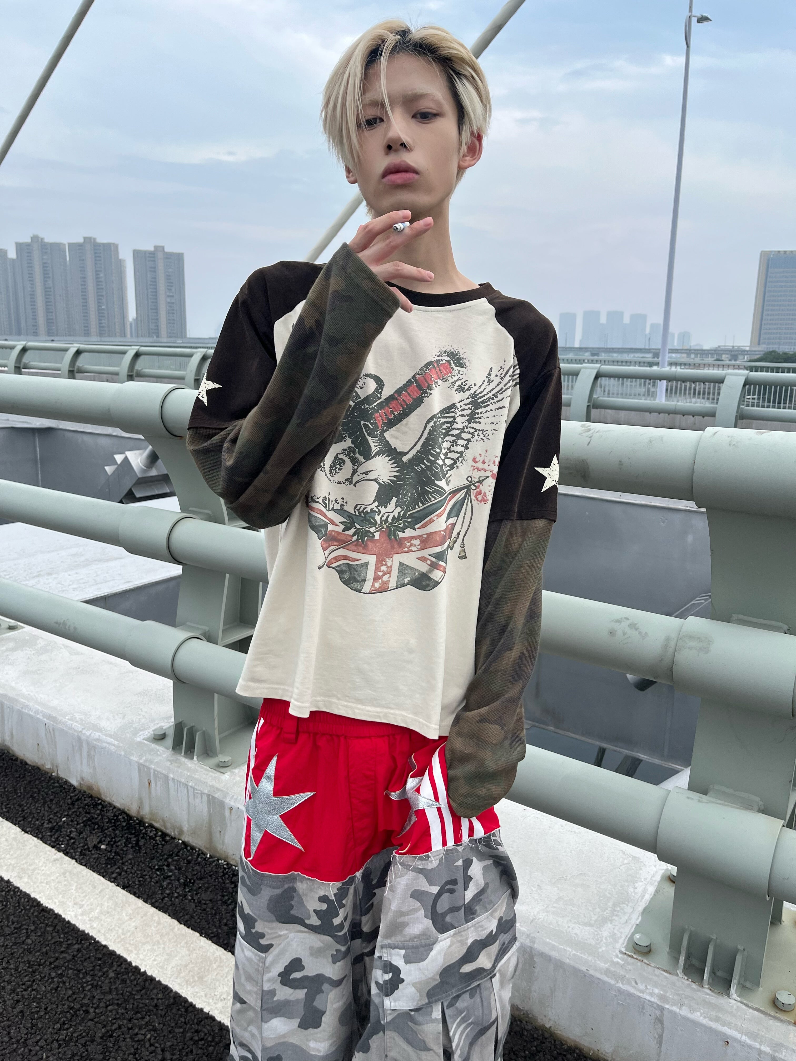 EAGLE & FLAG PATCHWORK CAMO DISTRESSED WASHED LONG-SLEEVE TOP
