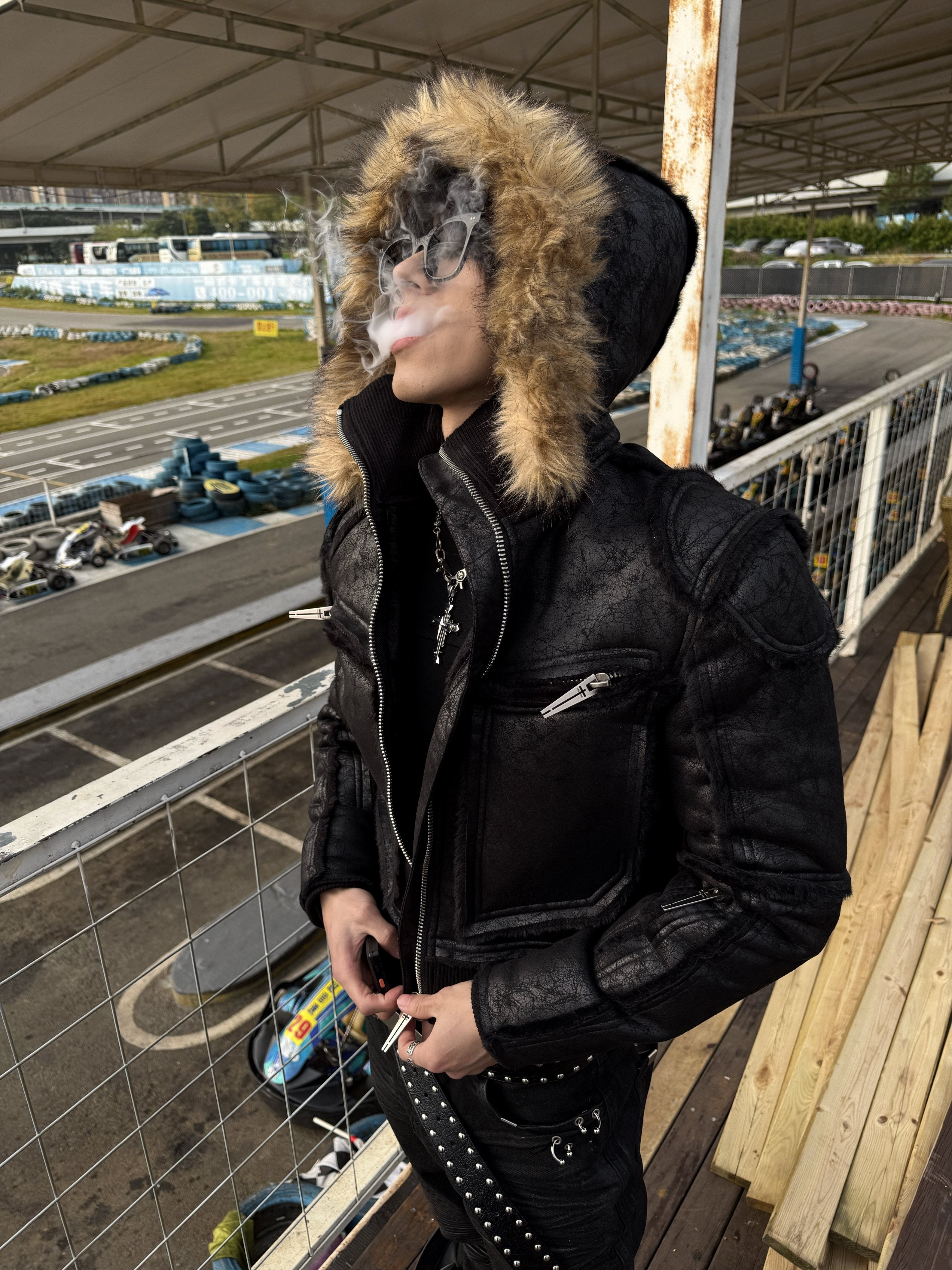 MULTI-ZIPPER REMOVABLE FUR COLLAR CRACKED LEATHER JACKET