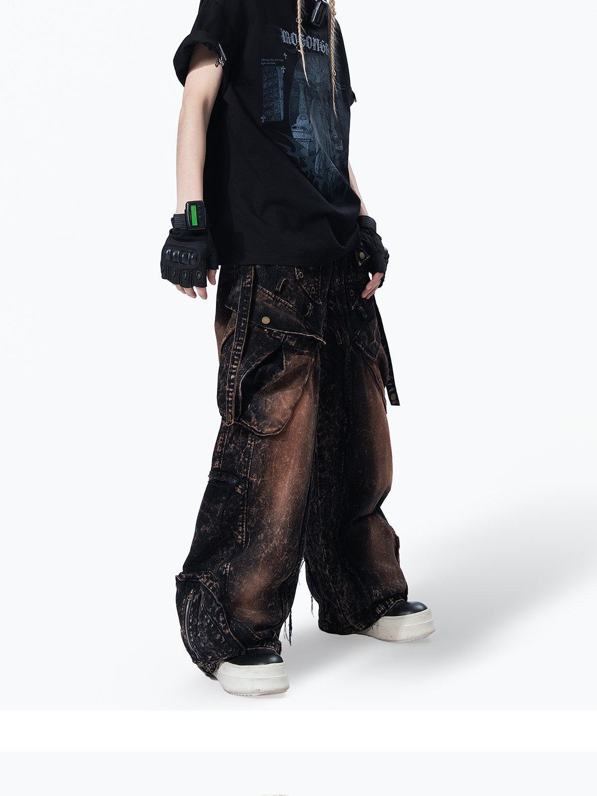 WASTERED MULTI‑POCKET RIVET DETAIL WIDE‑LEG CARGO PANTS