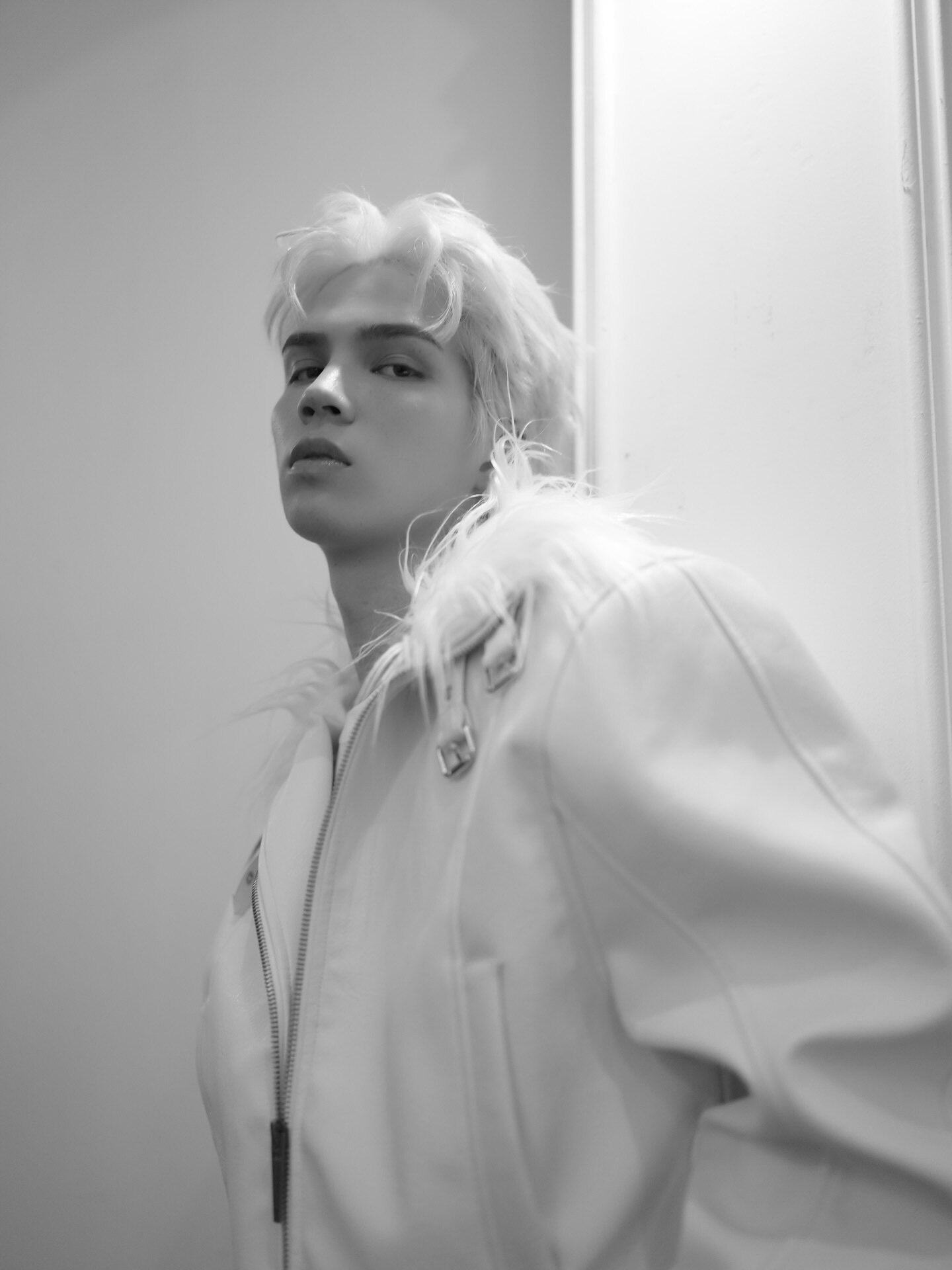 WHITE DEVIL FAUX FUR COLLAR LEATHER JACKET