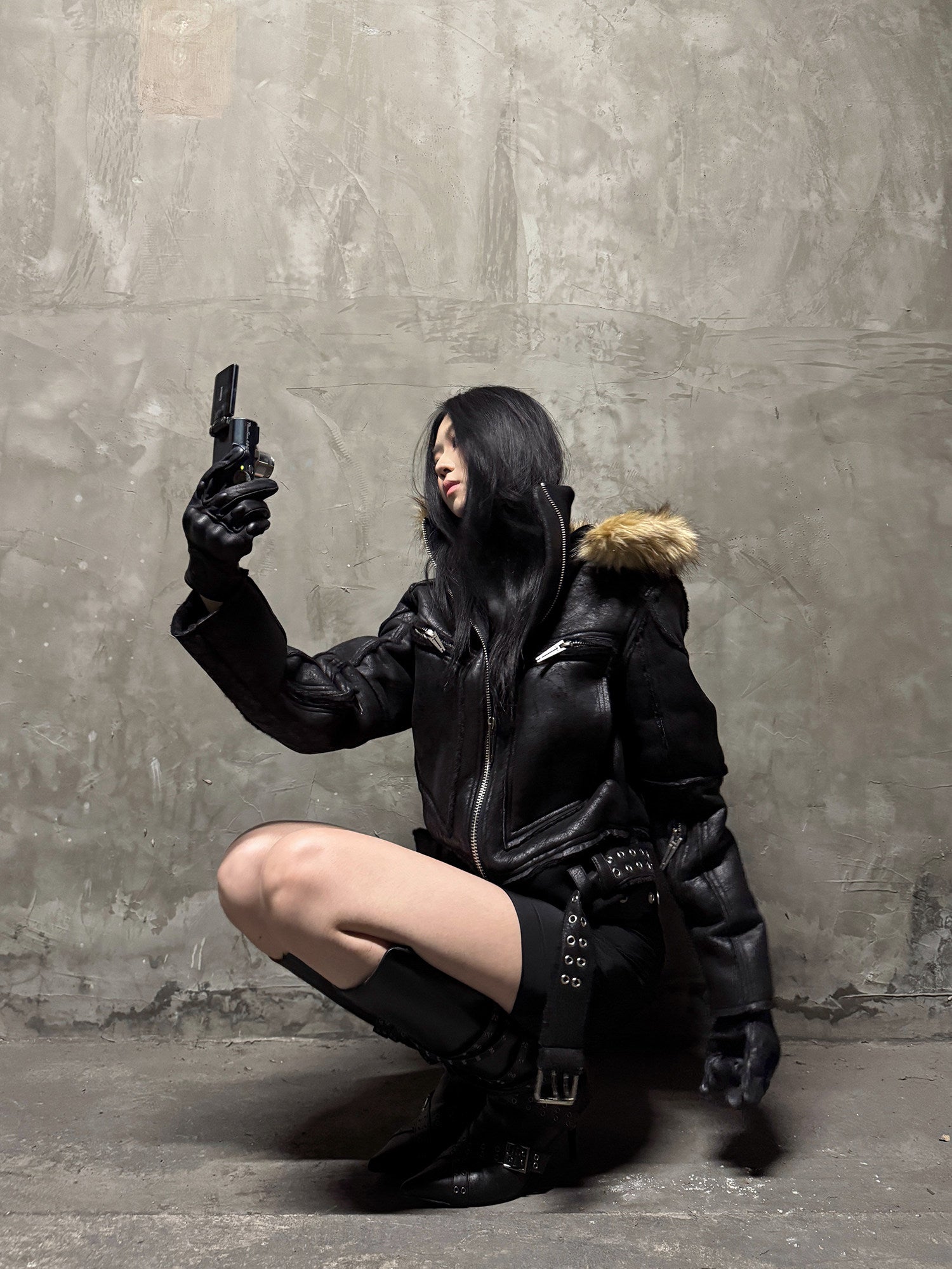 MULTI-ZIPPER REMOVABLE FUR COLLAR CRACKED LEATHER JACKET