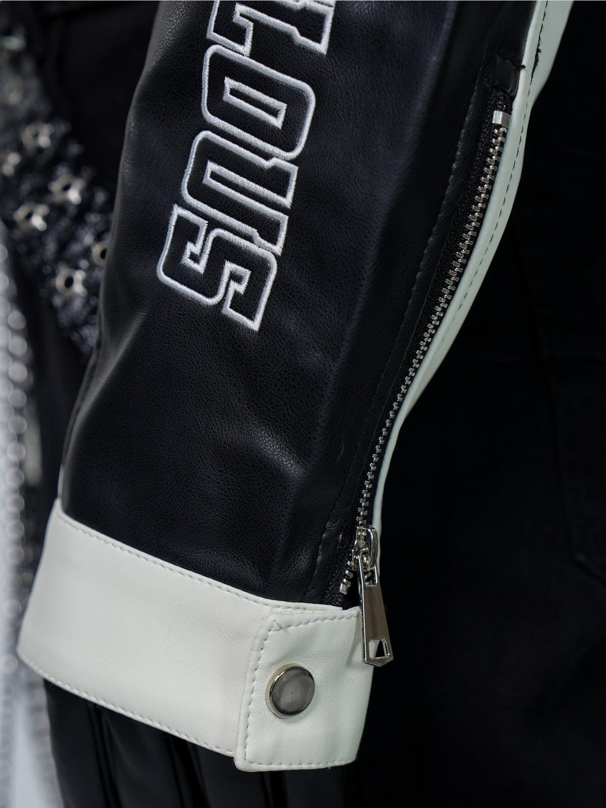 VINTAGE BIKER PU LEATHER EMBROIDERED STAND COLLAR CROPPED RACING JACKET