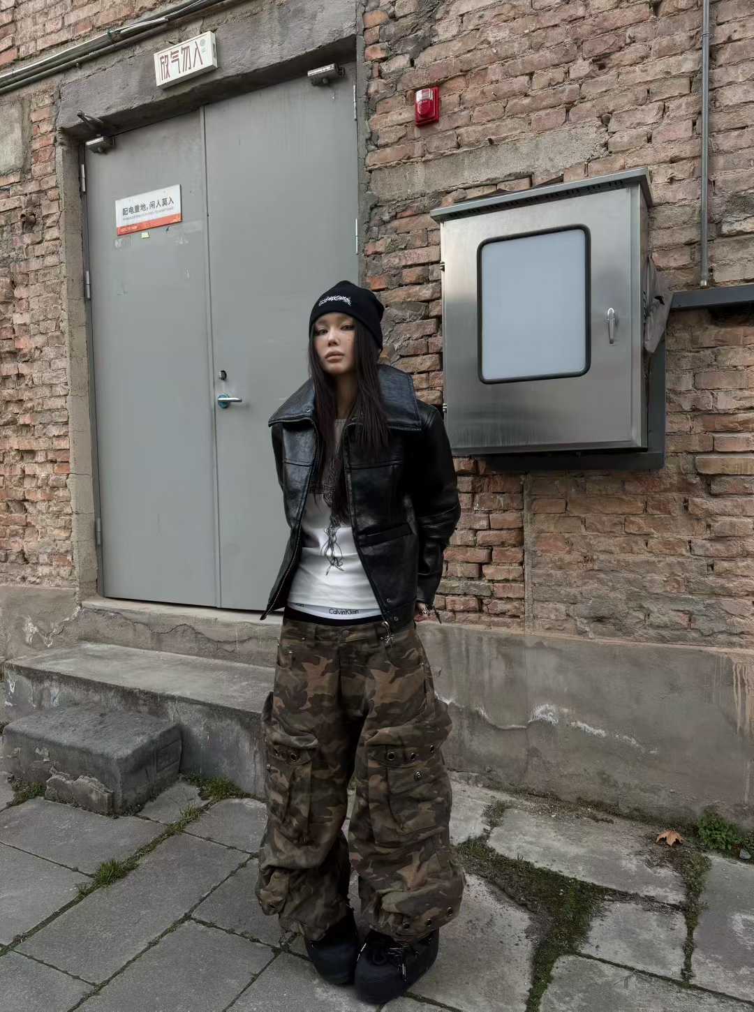 DARKPTPTS VINTAGE DARK CRACKED CROPPED PU LEATHER BIKER JACKET