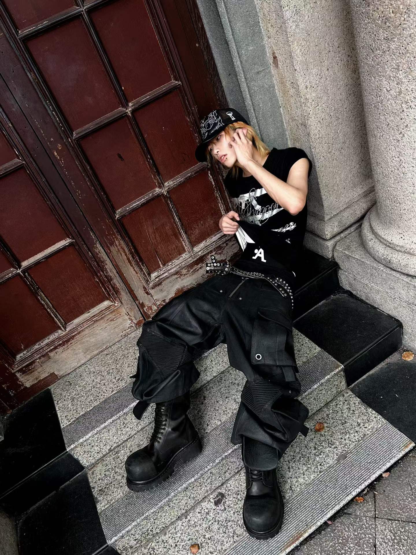 DARKPTPTS MULTI-POCKET WAXED NICHE FLOOR-LENGTH CARGO PANTS