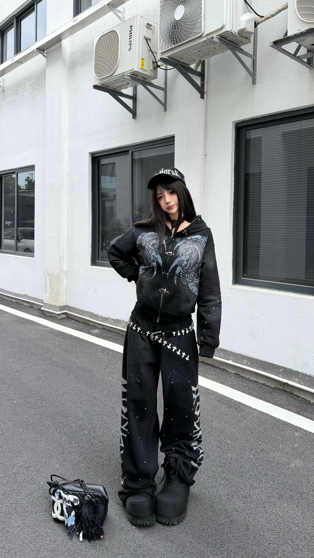 DOUBLE‑CROCODILE SHARK RIVET WASHED BOXY HOODIE