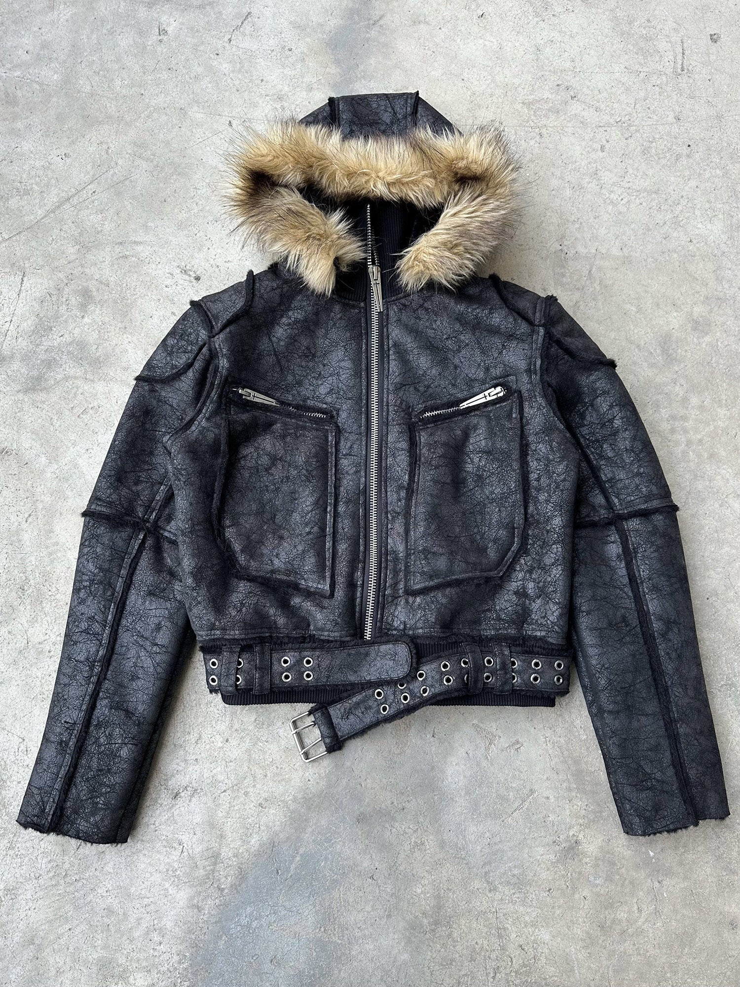 MULTI-ZIPPER REMOVABLE FUR COLLAR CRACKED LEATHER JACKET