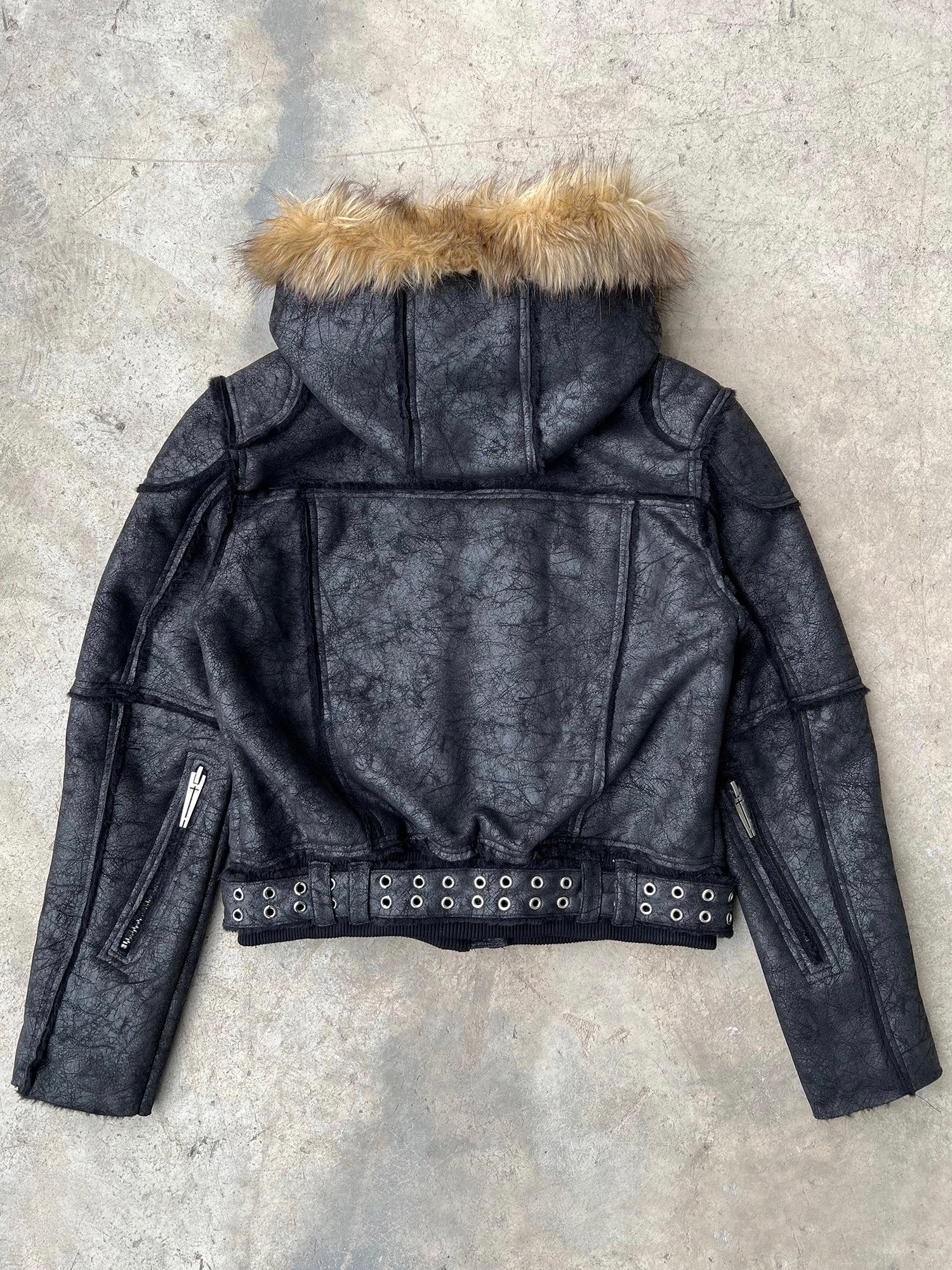MULTI-ZIPPER REMOVABLE FUR COLLAR CRACKED LEATHER JACKET