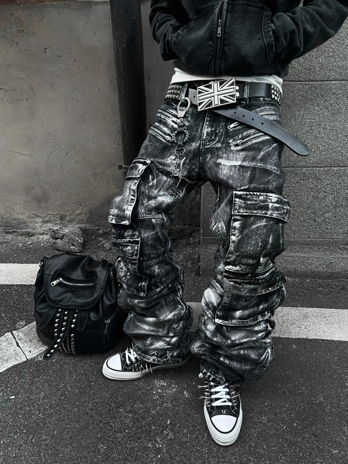 This alternative apparel with worn-in wash fashion delivers a vintage distressed look for edgy everyday styling.