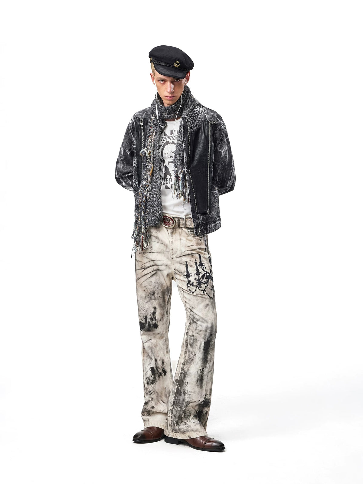 These alternative fashion slim dyed denim pants come with rich deep dyeing and tailored slim cut, perfect for dark alternative outfit layering.