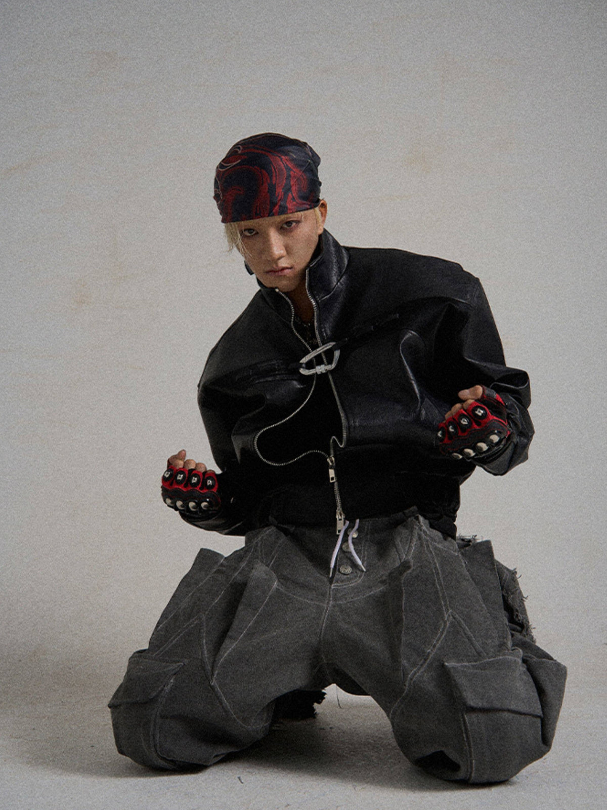 Bold-typography street short-sleeve tee is decorated with striking typography graphics and a relaxed cut, making a strong statement for everyday street styling.