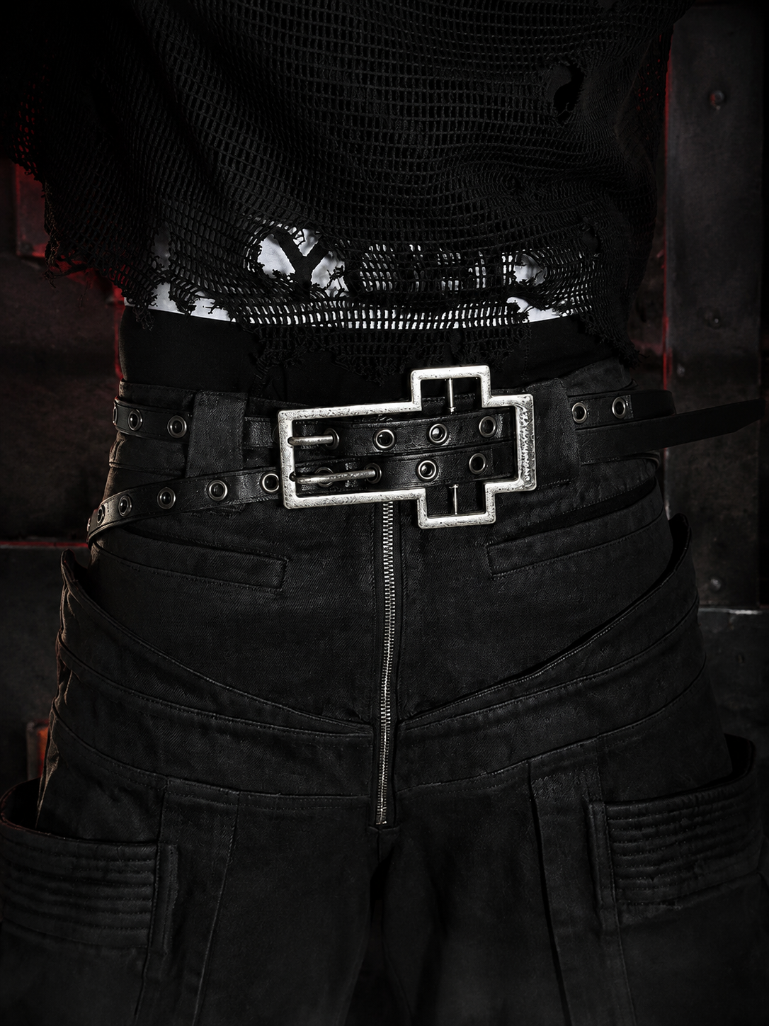 DISTRESSED CROSS DOUBLE‑LAYER COWHIDE BELT