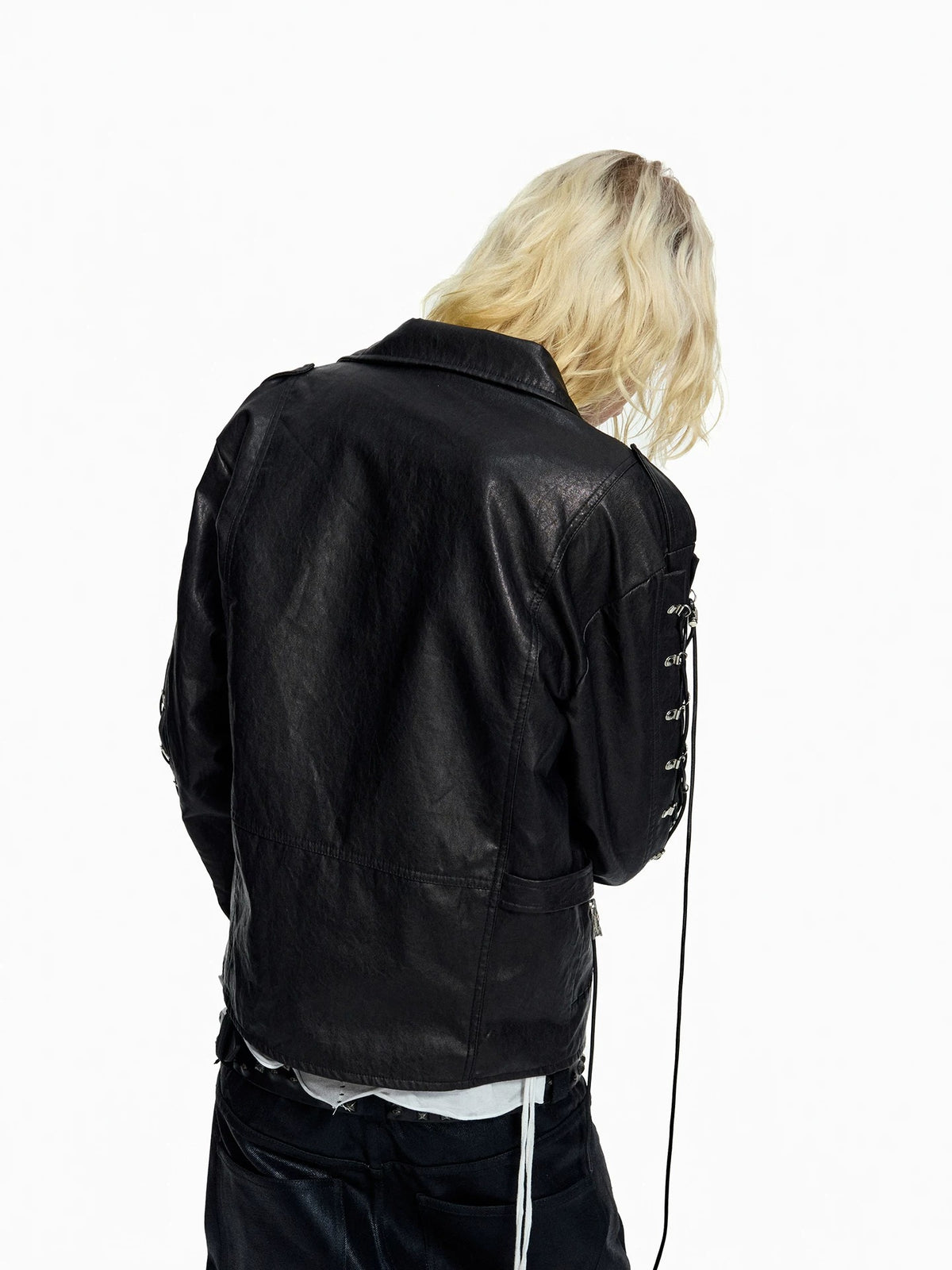 Grunge splice loose long sleeve adopts spliced panel design and relaxed fit, full of raw grunge street aesthetic.