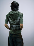 durable heavy‑canvas fabric constructs this sturdy workwear jacket, with firm structure and vintage rugged texture for timeless industrial‑inspired street‑wear aesthetics.