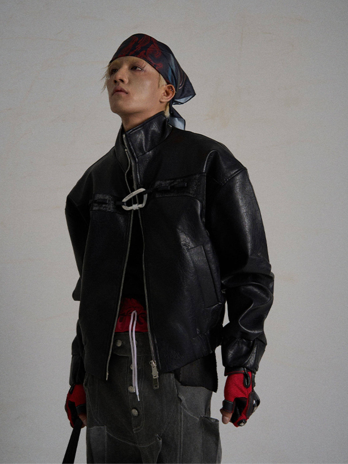 Layered-design minimal street longshirt adopts subtle layered panel construction and clean streamlined lines, delivering understated modern urban street minimalism.