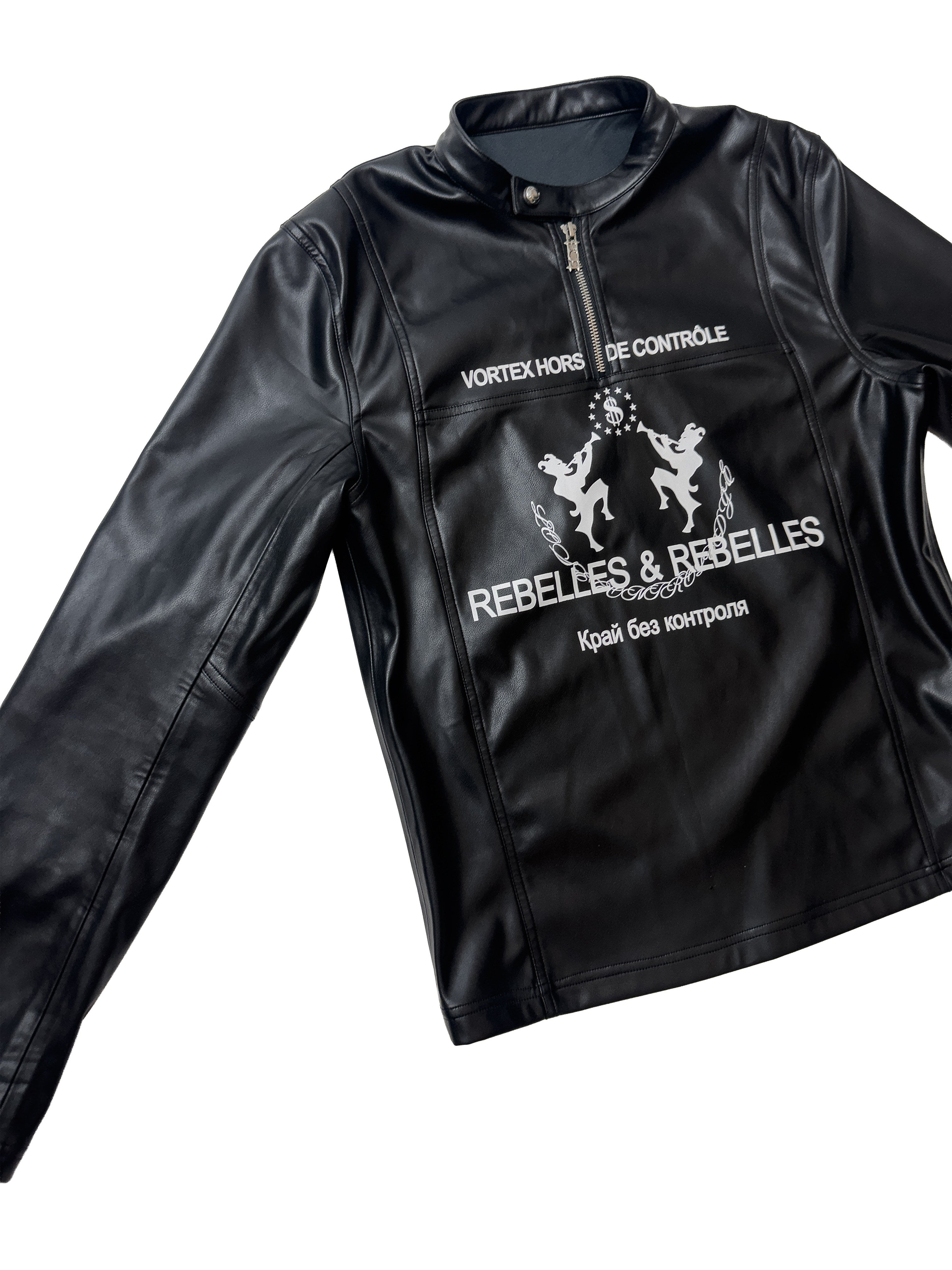 Rugged canvas tough outdoor jacket, sturdy canvas material durable and windproof.