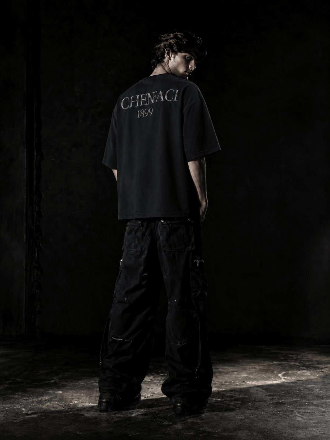 Soft fleece casual streetwear sweatshirt, made of plush soft fleece fabric, warm, cozy and skin-friendly.