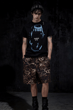 Stereo logo bold visual fashion wear, raised emblem delivers striking visual impact.