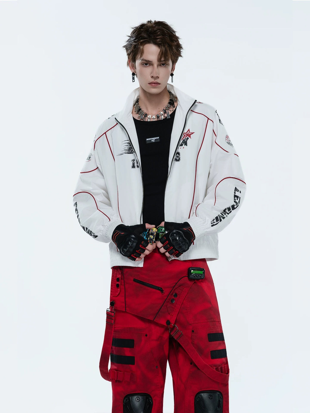 Streetstyle contrast panel baggy trouser uses contrasting fabric panels and a wide baggy cut to create iconic streetwear silhouettes.