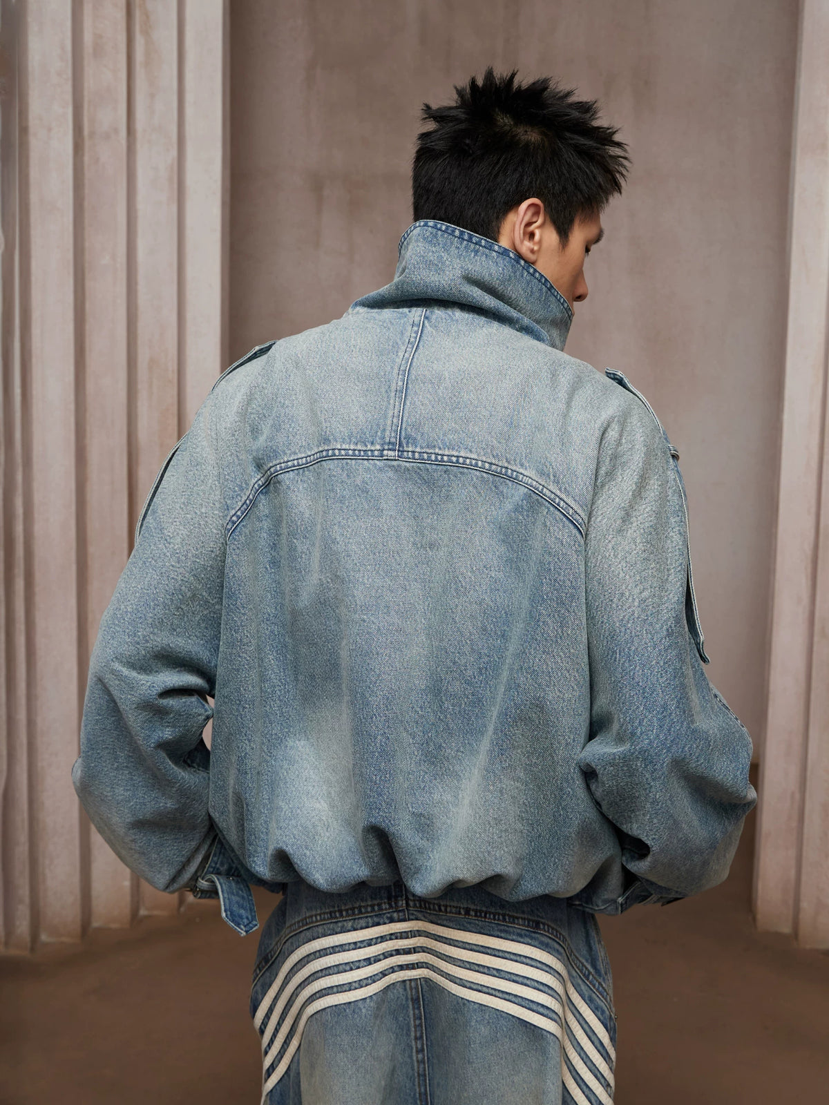 Streetwear oversized hoodie with molten print showcases dramatic melting graphics and a slouchy relaxed fit for bold modern street layering.