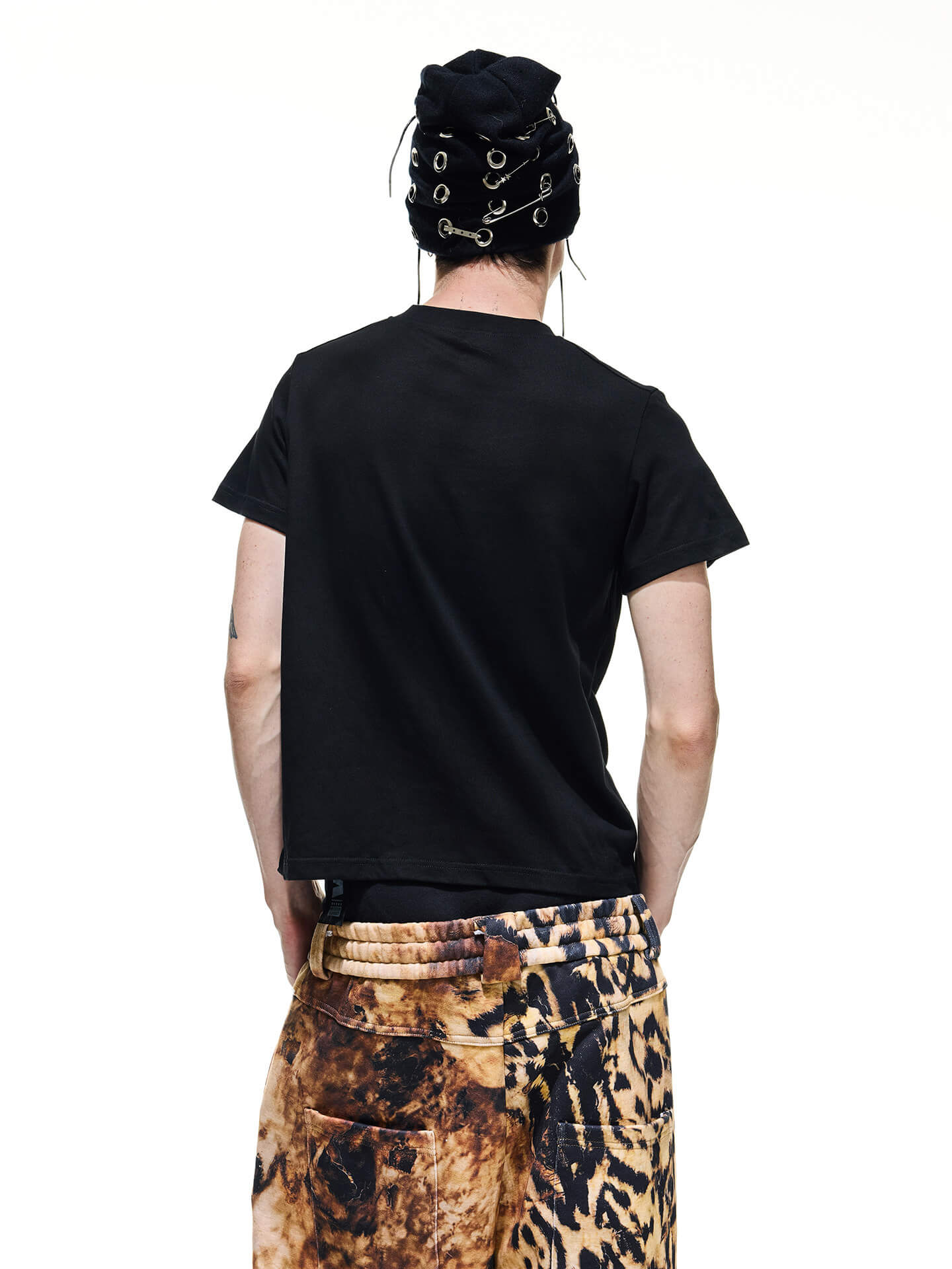 Vintage retro distressed urban style, fused with timeless vintage tones and classic distressed detailing.